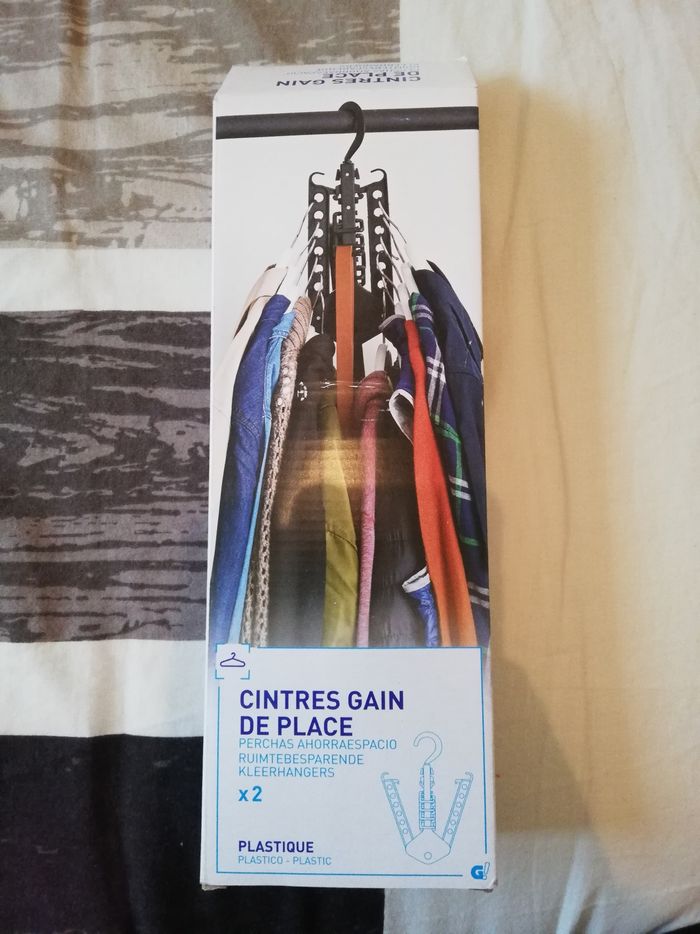 Cintres gain de place