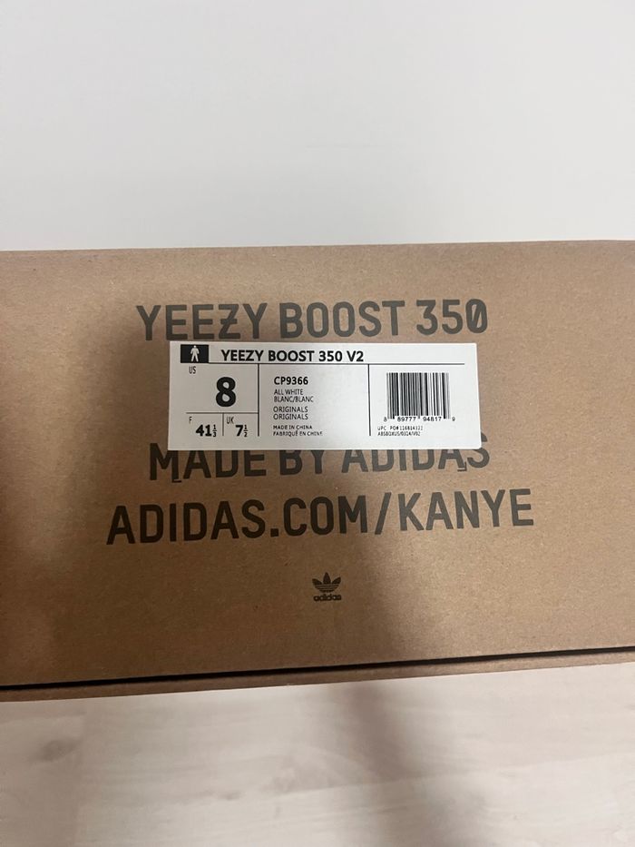 Yeezy 350 v2 triple White - photo numéro 7