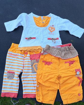 Ensemble tee-shirt-legging-pantalon