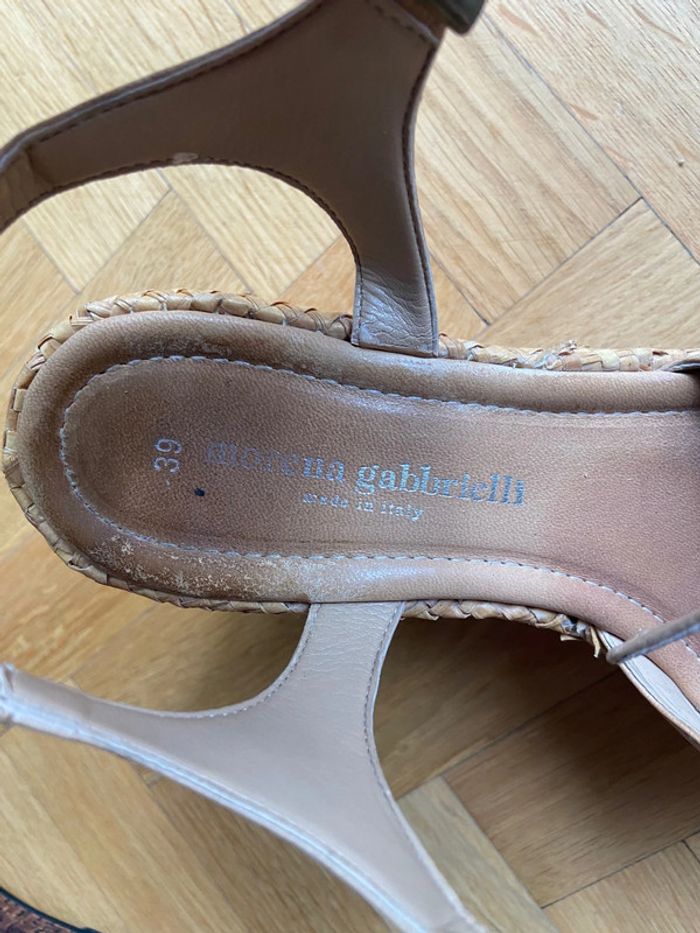 Sandales beiges Morena Gabrielli cuir/ paille taille 39 avec bandoulière talon 10cm platphorme 3cm - photo numéro 4