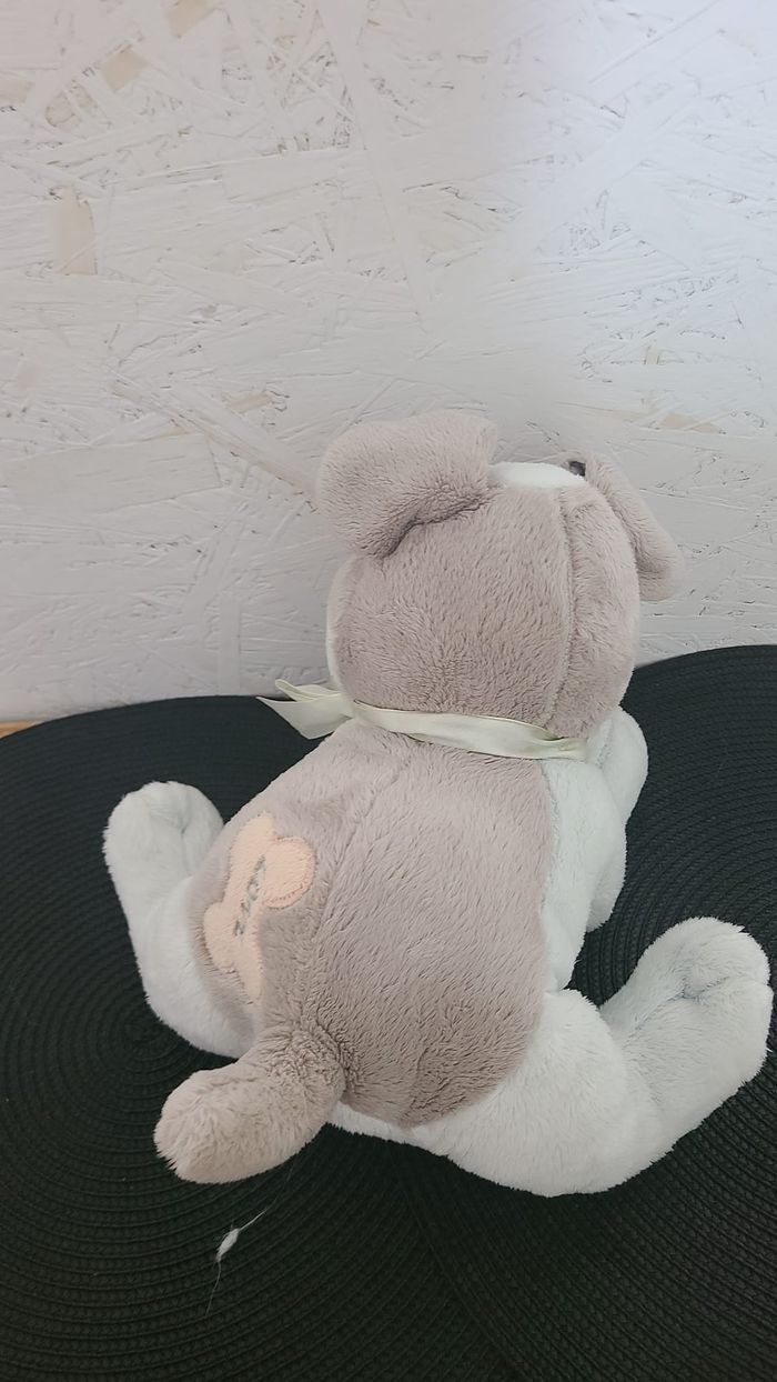 doudou chien couché tache love la belle et le clochard - photo numéro 3