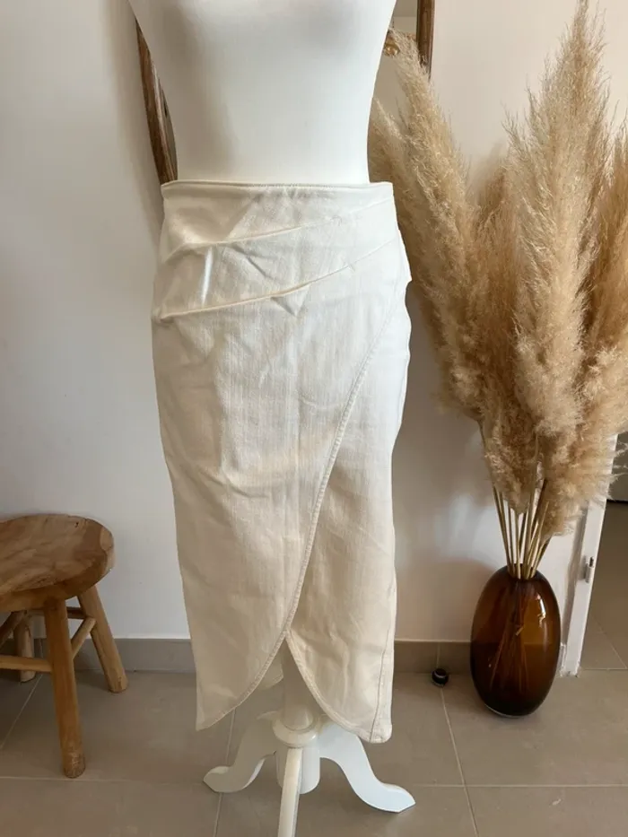 Jupe midi en jean blanche/écru Iro - photo numéro 3