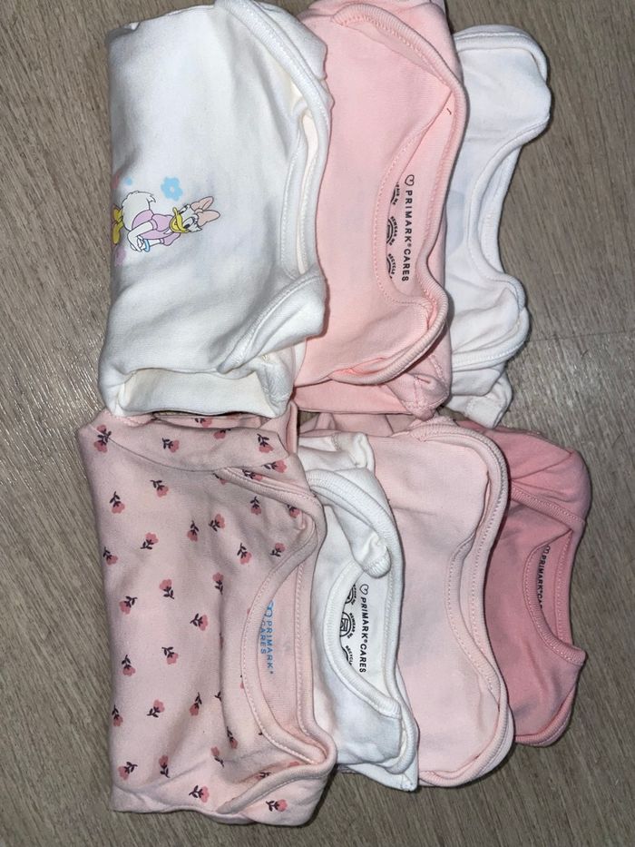 7 bodies manche courte bébé fille 1 mois - photo numéro 1