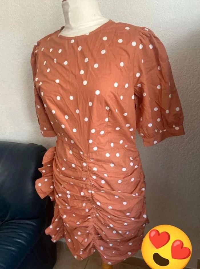 Robe à  petits  pois  neuf  T42 - photo numéro 5