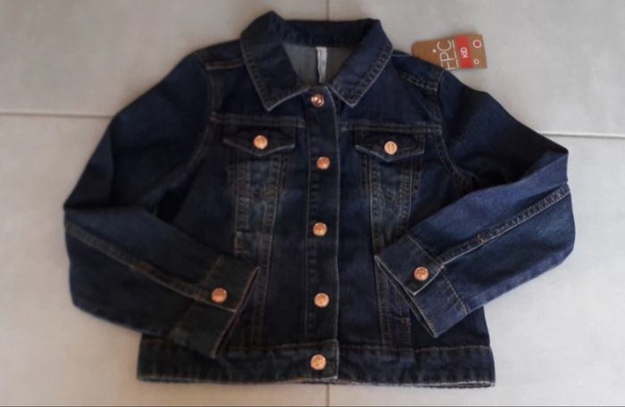 Veste en jeans FPC kids neuve - photo numéro 3