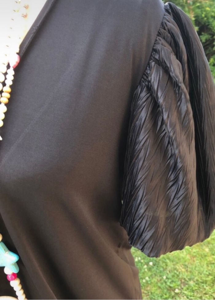 Haut noir Zara très bon état - photo numéro 2