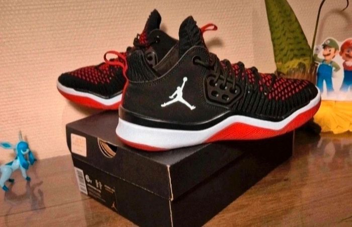 Baskets  _ Jordan DNA LX_ Taille_ 38,5 - photo numéro 3