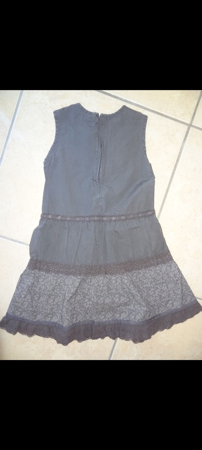 Robe Okaidi T 5ans - photo numéro 2