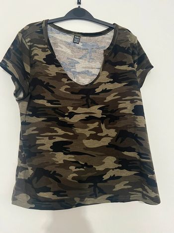 Tee shirt