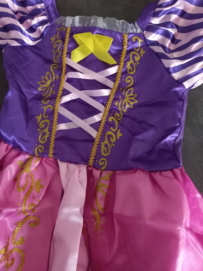 Robe déguisement raiponce 4/5 ans - photo numéro 3