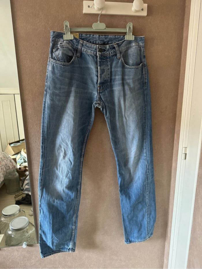 Jean droit bleu