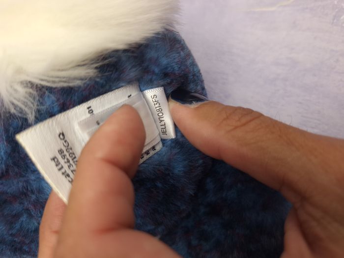 Peluche Jellycat lapin timide bashful Hopscone Luxe Bunny jellycat (Moyen) - photo numéro 4