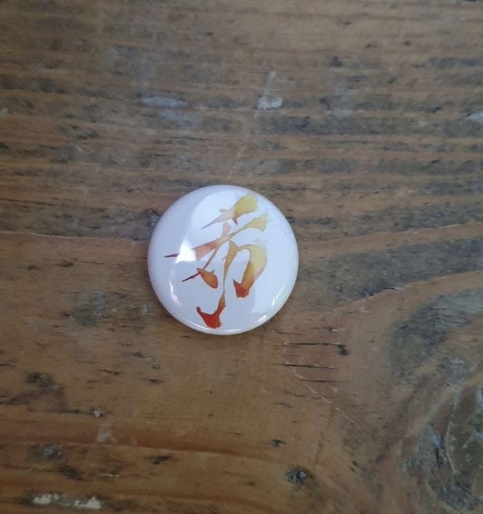 Broche badge pin's calligraphie japonaise