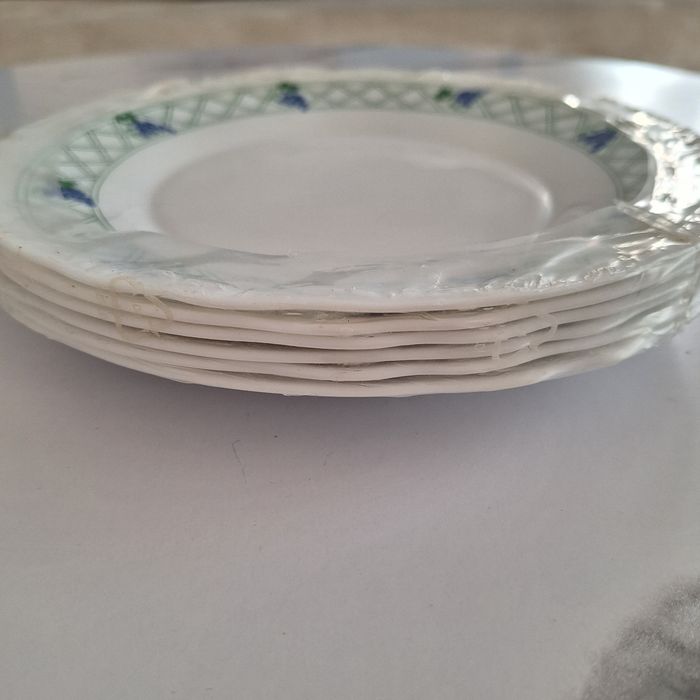 Lot 6 assiettes  plates