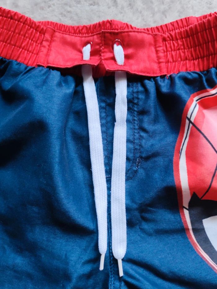 Short de bain Spiderman 6-7 ans - photo numéro 4