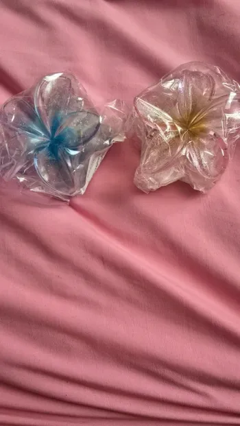 Lot x 2 grandes pinces a cheveux fleurs d'hibiscus paillette neuf