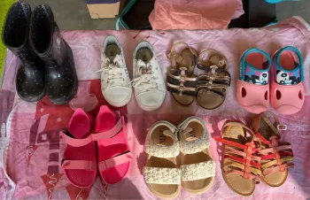 Lot chaussures fille T.25