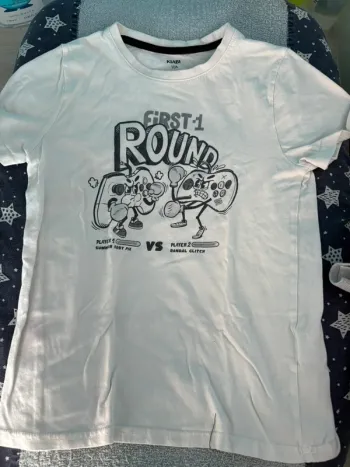 T shirt player