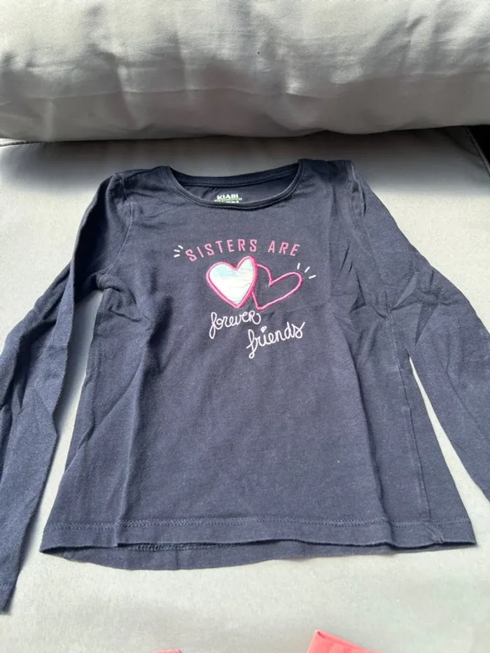 TEE shirt manche longue 4 ans