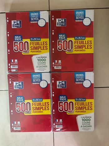 Quatre. Paquets feuilles simples et quatre paquets feuille double.4000 feuilles