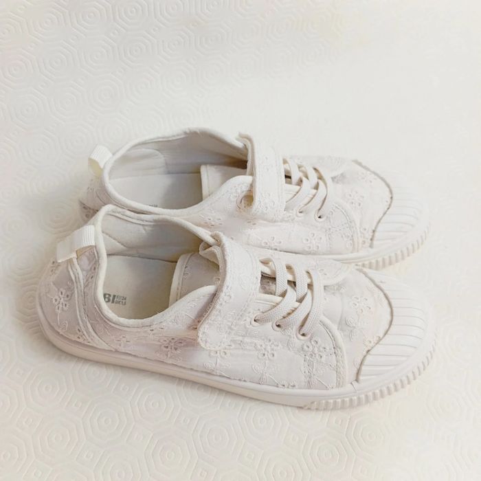 Baskets Pour Fille Marque Kiabi Taille 34 - photo numéro 5