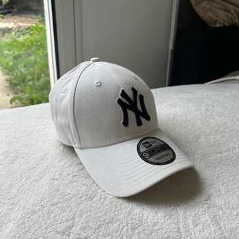 Casquette New Era NY – Blanche – 9FORTY Adjustable – Comme neuve