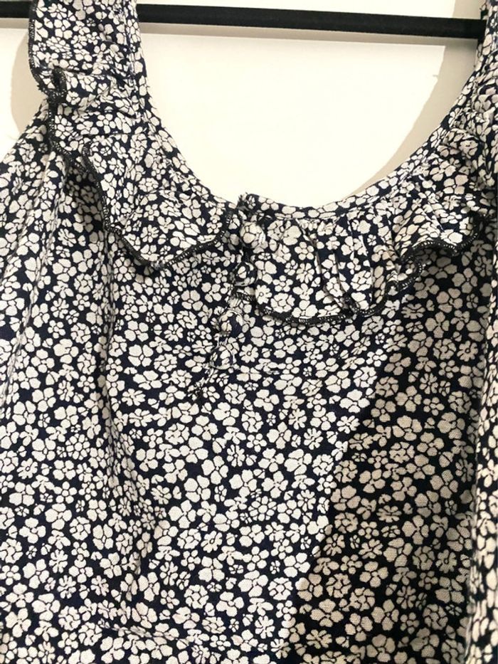 Débardeur a fleurs Taille M - photo numéro 4