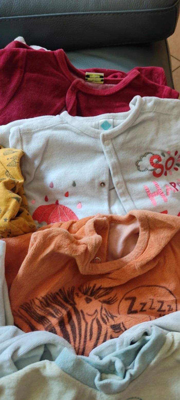 Lot 10 pyjamas 2 ans garçon - photo numéro 4