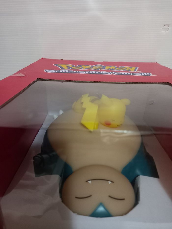 Figurine lumineuse ronflex et pikachu - photo numéro 2