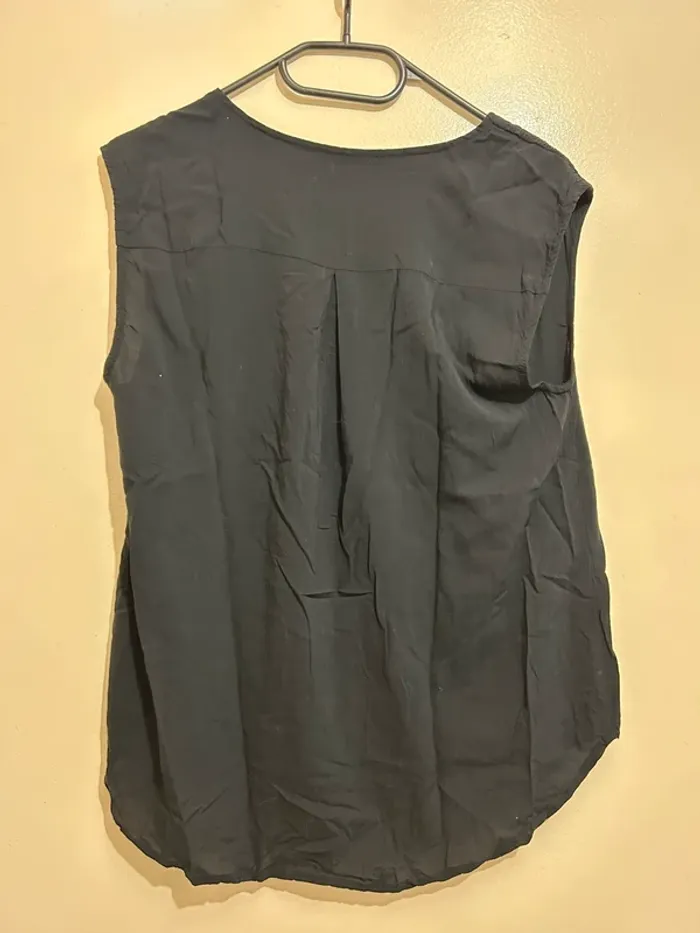 Blouse sans manches noire - photo numéro 2