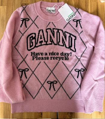 Pull rose en laine Ganni. Taille S. Totalement neuf. 