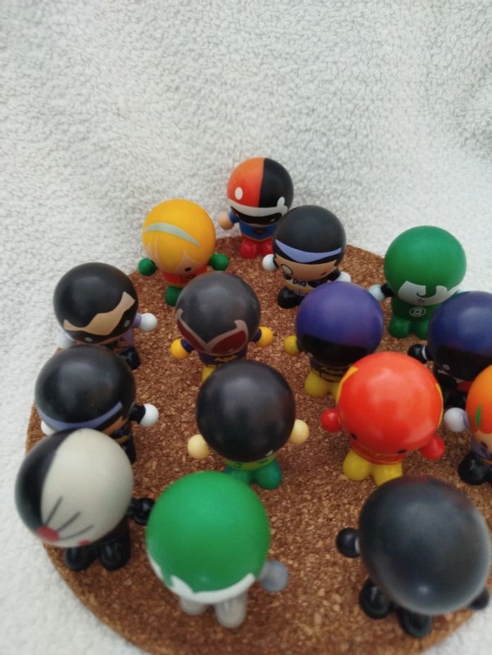 Lot figurines Super héros - photo numéro 5