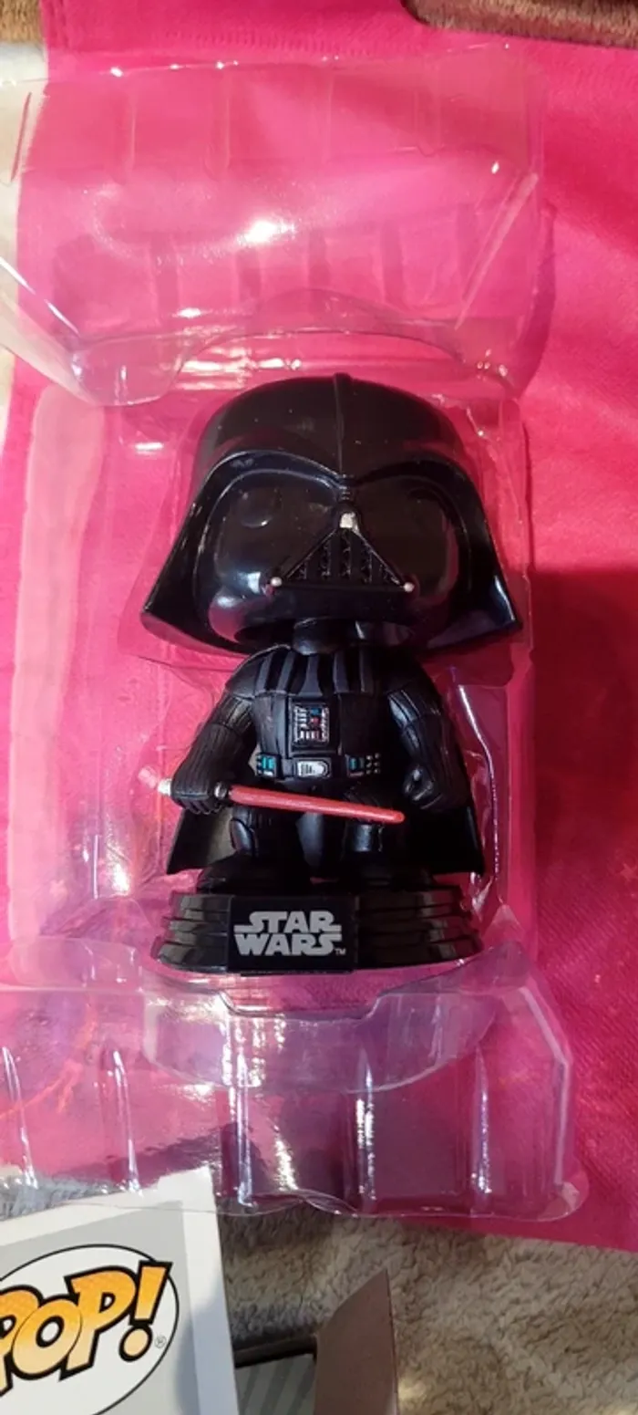 Figurine POP Dark Vador - photo numéro 3