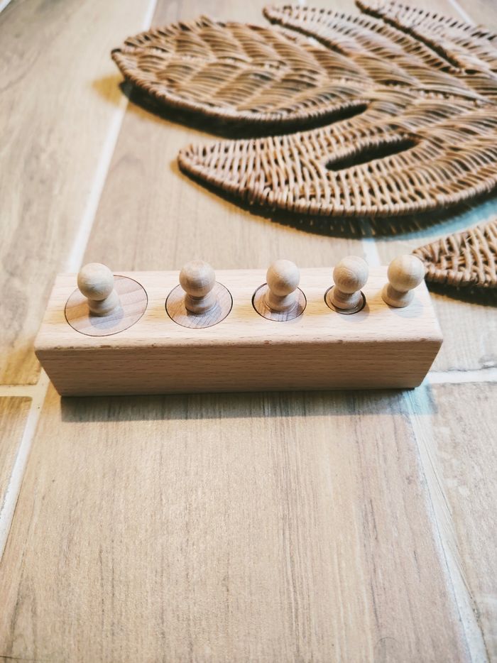 👶Jeu perception dimensionnelle - Bloc cylindres /poids en bois Montessori - photo numéro 2