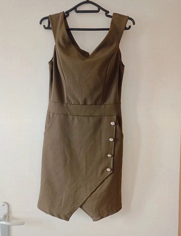 Robe de soirée kaki taille 36
