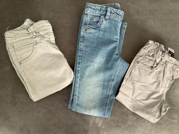 1 pantalons 2 pantacourts 10ans