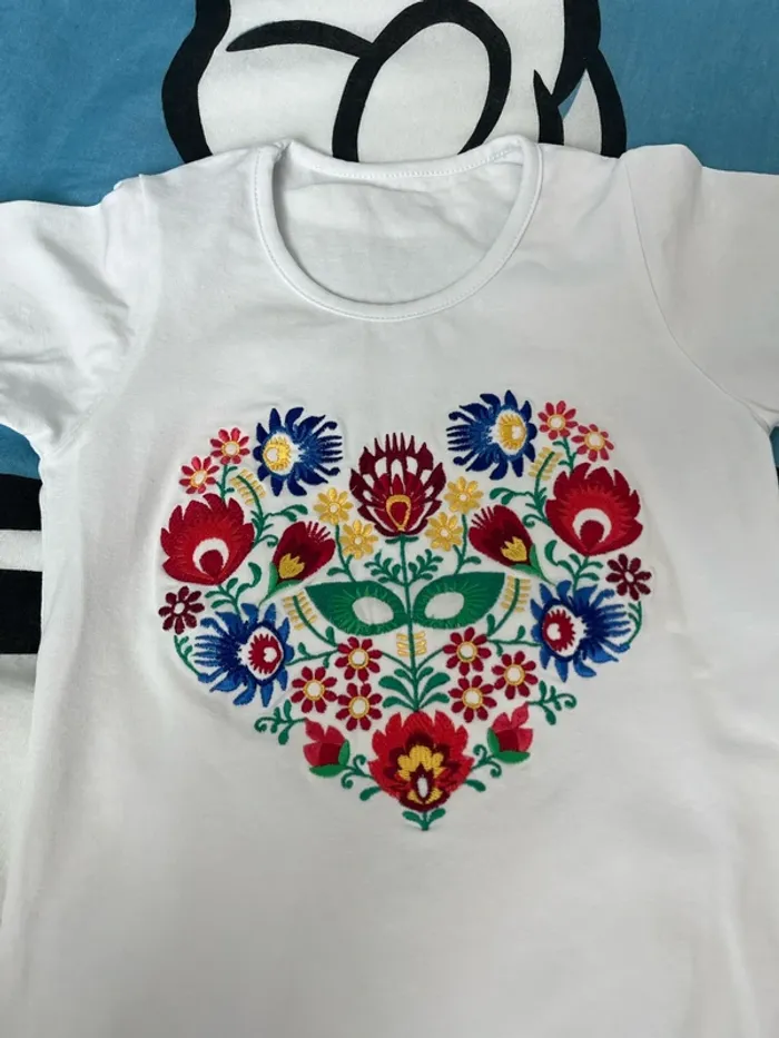 Teeshirt polonais à motif - photo numéro 2
