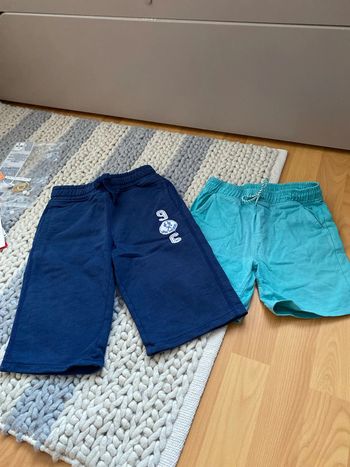 Lot de deux bermudas okaidi