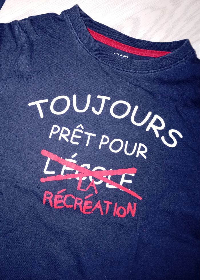 Tee-shirt bleu marine avec inscription "Toujours prêt pour la récréation" Kiabi 
T. 8 ans - photo numéro 2