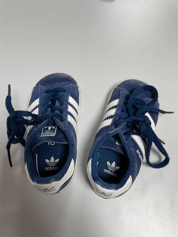 Chaussure adidas taille 21