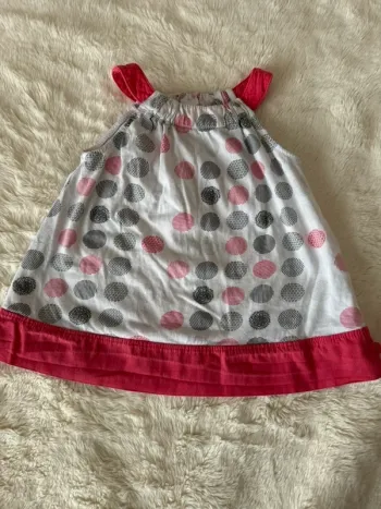 robe.