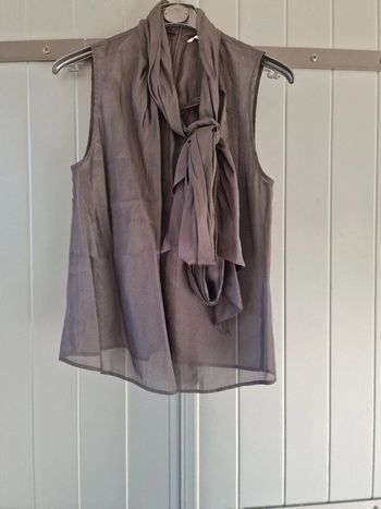 Debardeur noir tulle col lavallière