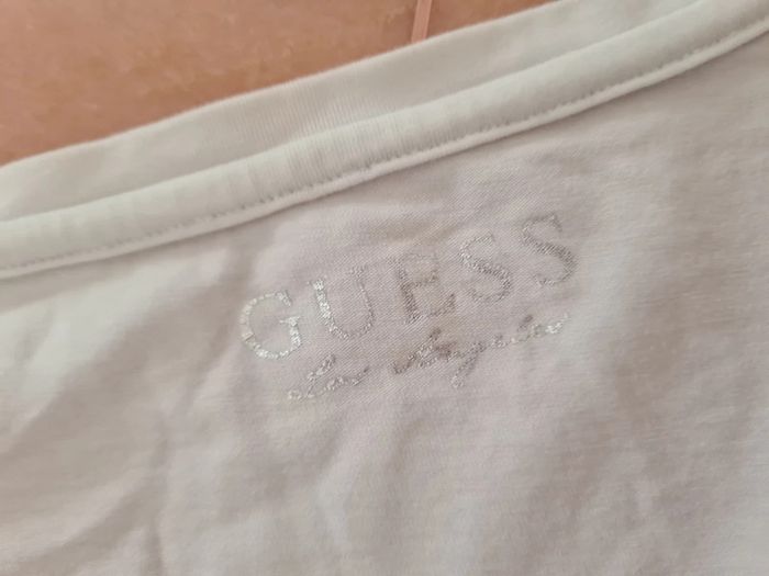 Haut Guess - photo numéro 3