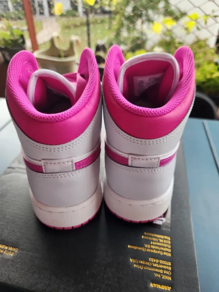 Air jordan 1 mid Taille 39 neuves femme blanc rose fuchsia - photo numéro 5