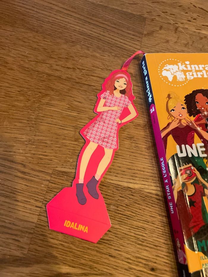 Livre Kinra Girls Numéro 24 Une star à l’école - photo numéro 2