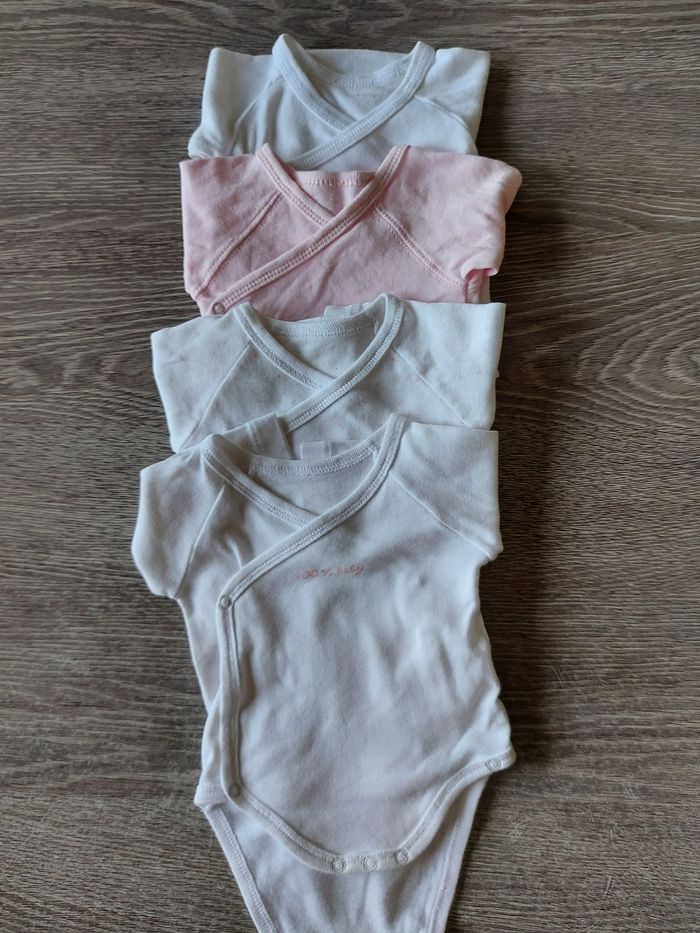 Lot de 4 bodies - photo numéro 2