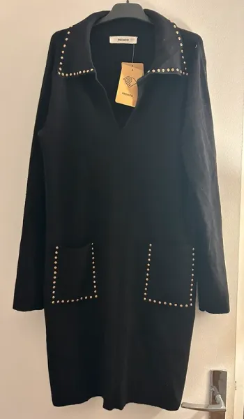 Robe noir clou Promod.