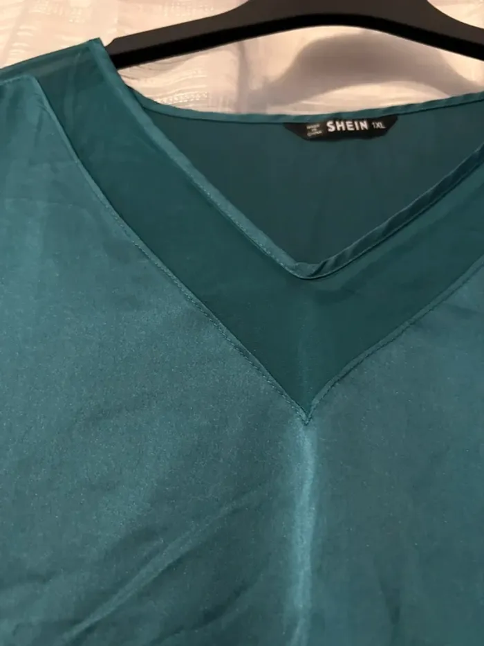Tee-shirts bleu vert - photo numéro 4