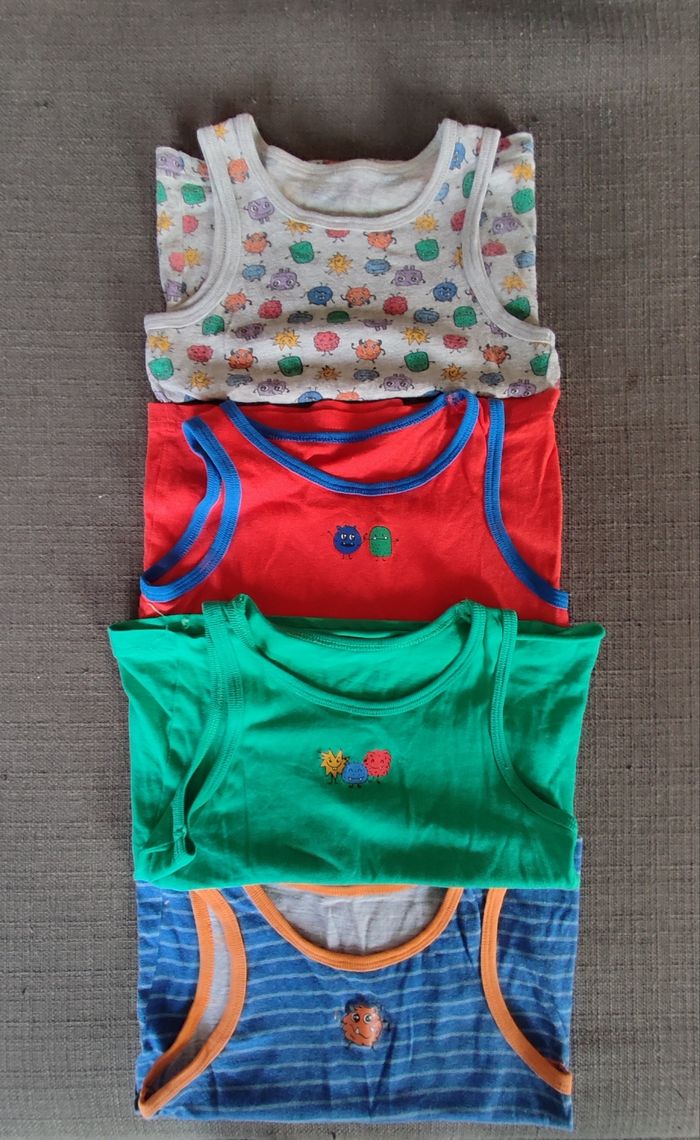 Lot sous vêtements débardeurs garçon Primark