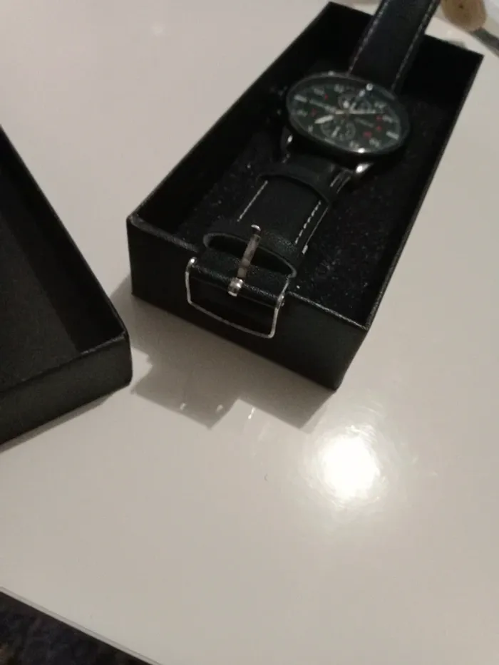 Montre a quartz ronde 6 bracelets - photo numéro 6